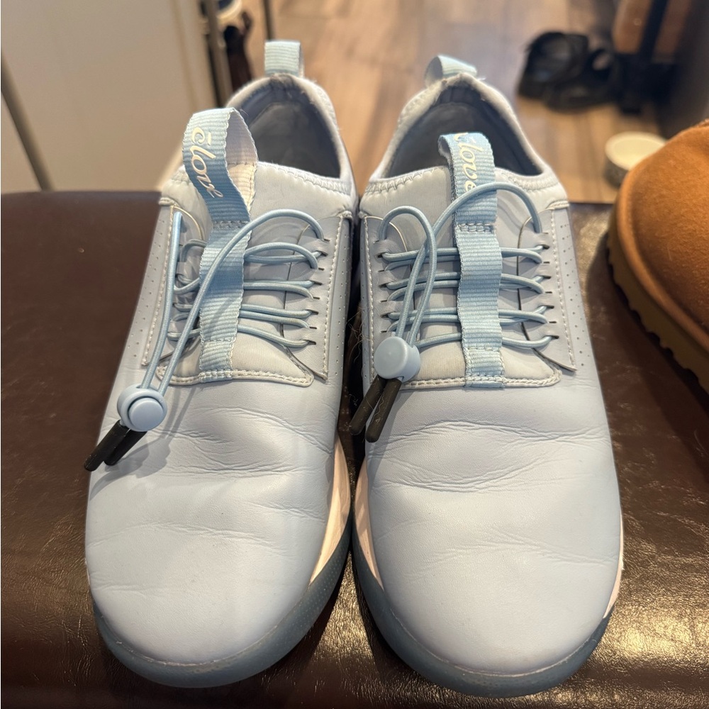 Clove Nursing Shoe Women Size 7 Light Blue